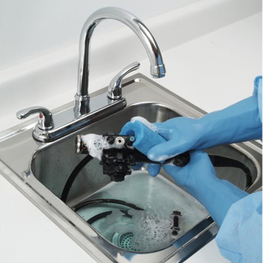 Using MetriSponge MetriZyme Dual-Enzymatic detergent Instrument Cleaning Sponges