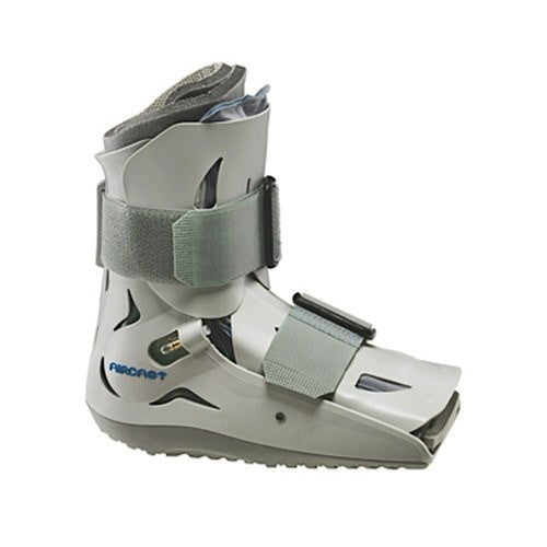 Aircast Aircast SP Walking Boot Brace (Short Pneumatic) | Mountainside Medical Equipment 1-888-687-4334 to Buy